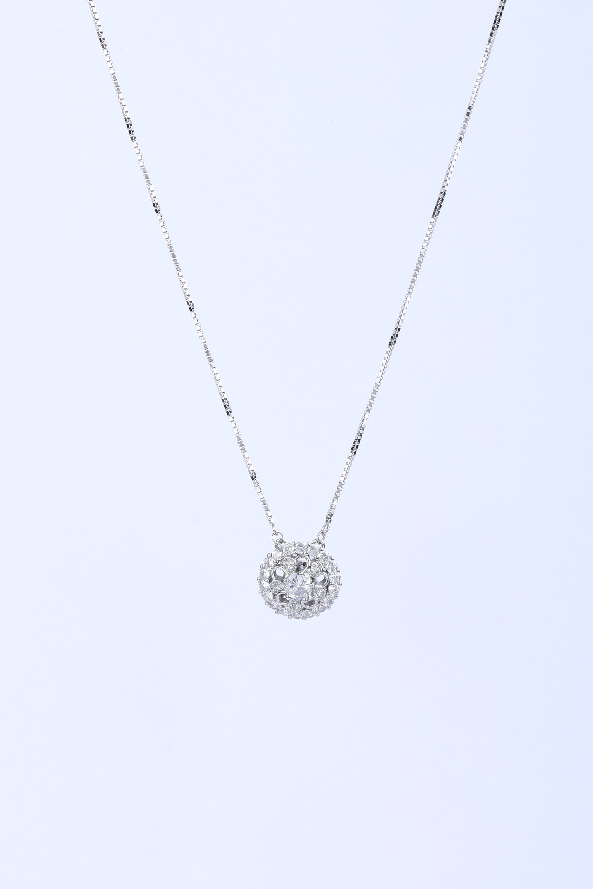 SK Pendant Chain with White colour Sapphire Stone 5g