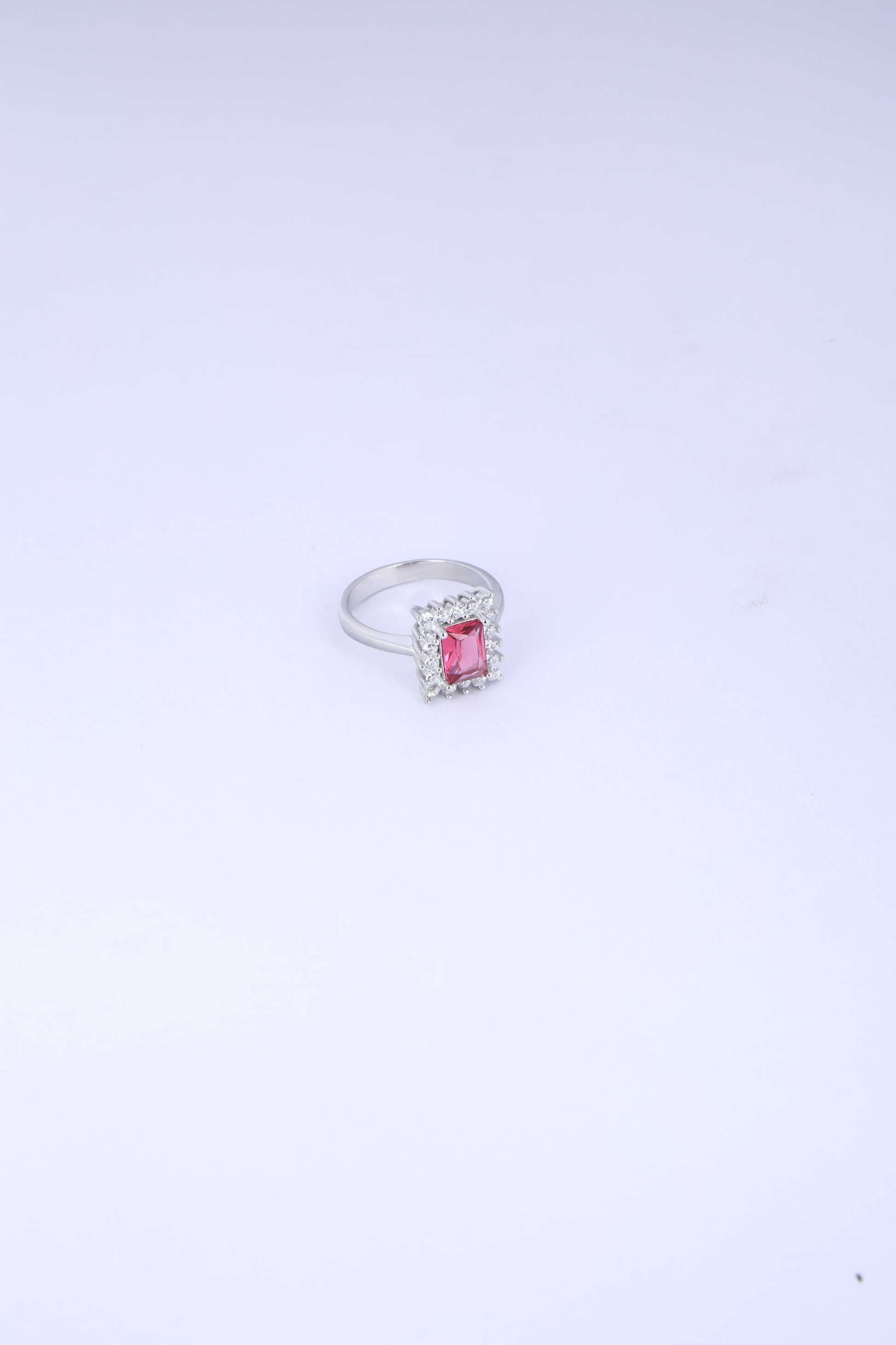 Semi Cocktail Ring with Pink colour Sapphire Stone